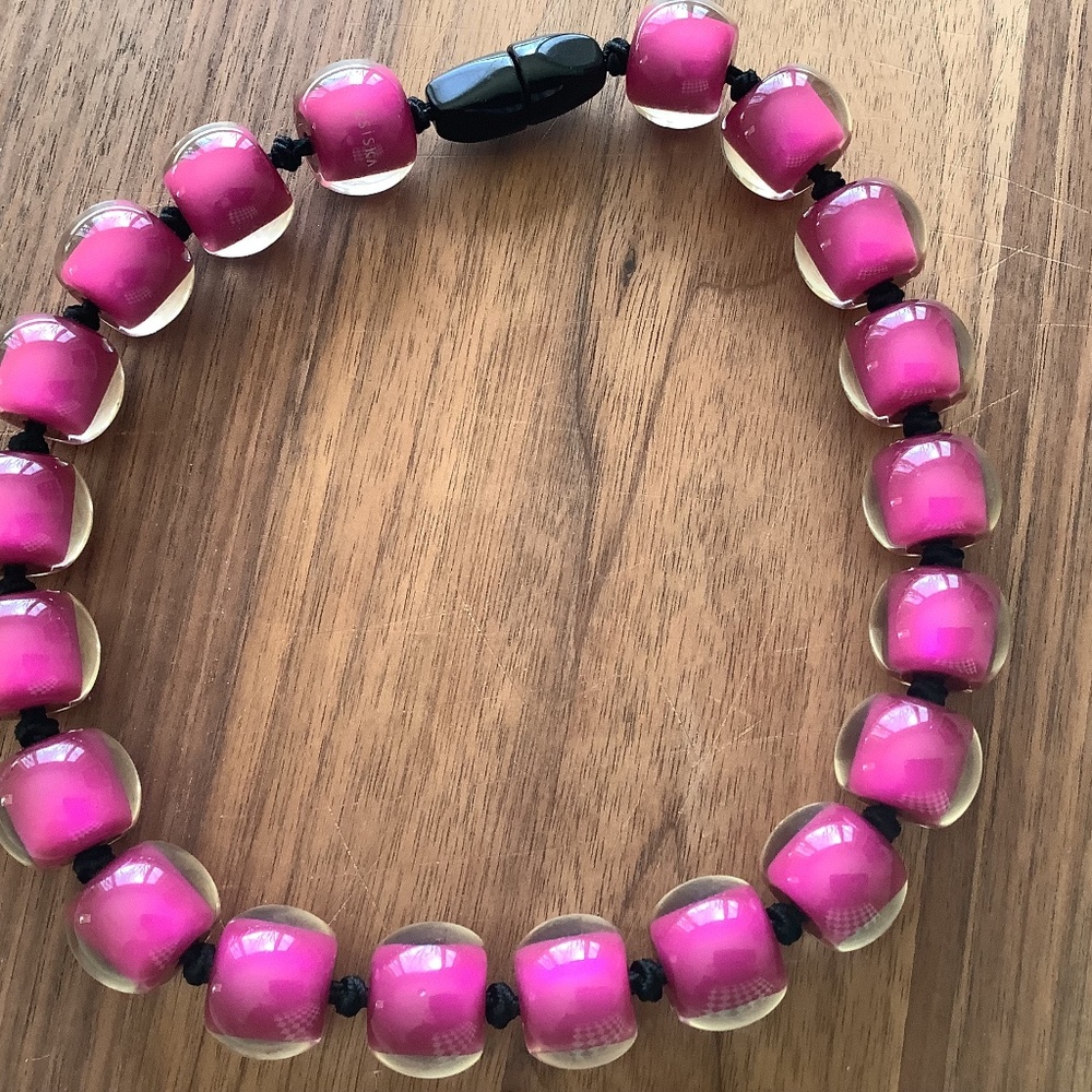 ZSISKA DESIGN - MAGNETIC CLOSURE NECKLACE - PRECIOUS - Pink